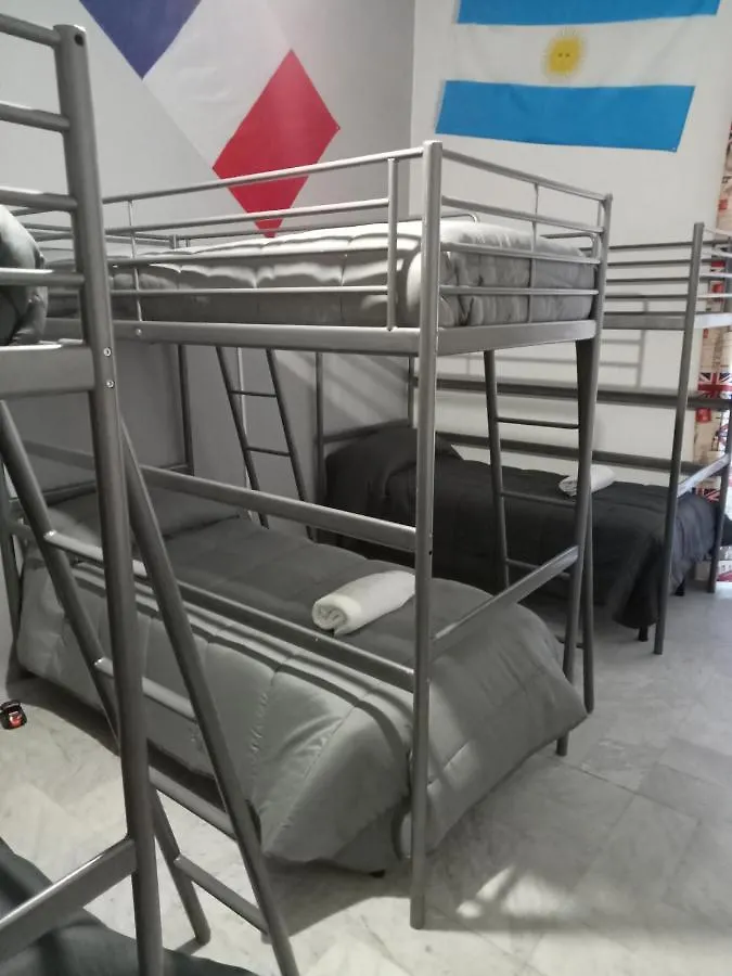 Dama Hostelbb Неаполь 0*,  Италия