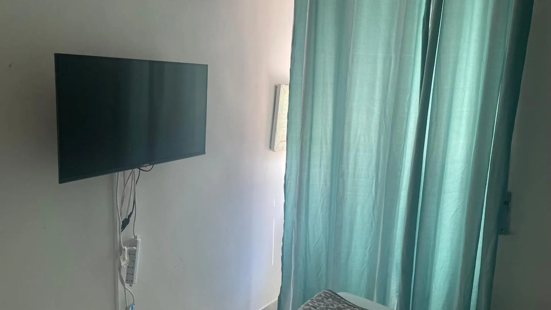 Dama Hostelbb Неаполь