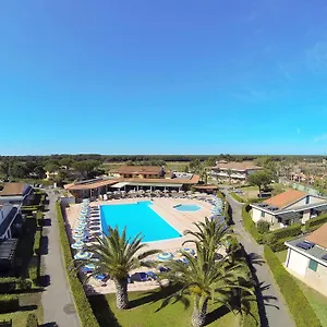 villaggio-turistico-la-cecinella.it-tuscanyhotel.com/