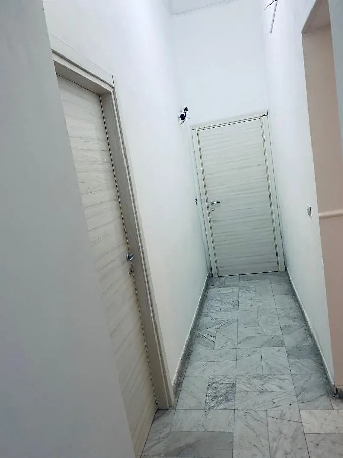 Dama Hostelbb Naples Italy